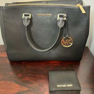 MICHAEL KORS Black Purse and Wallet
